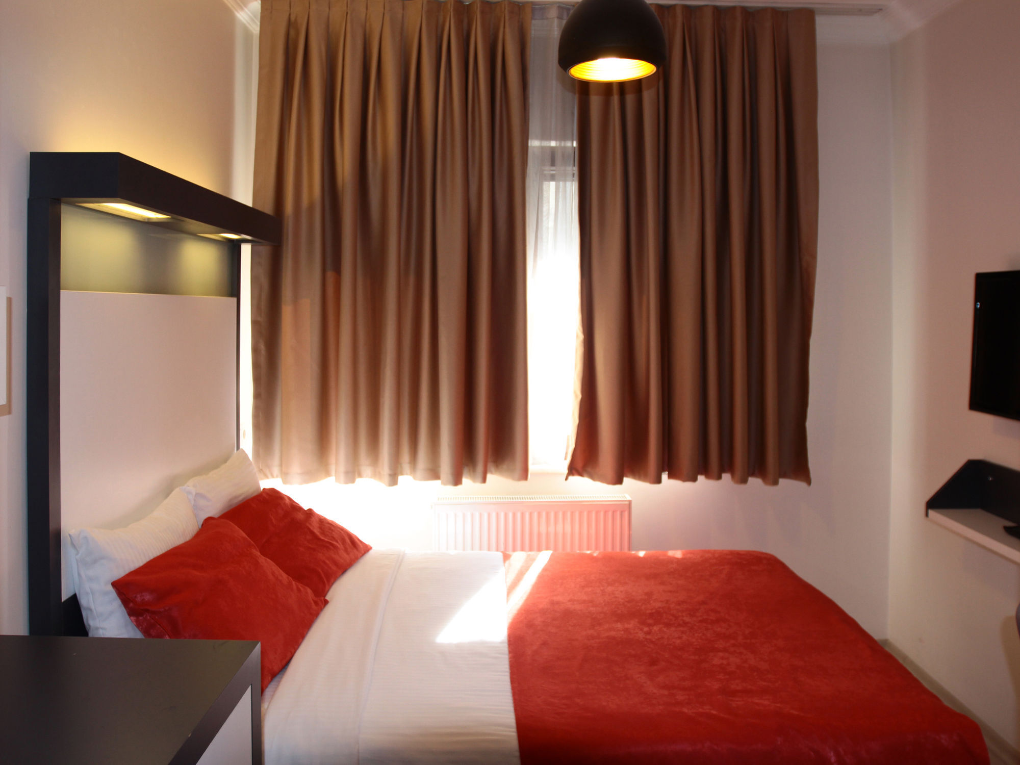 Hotel The Legend Platine