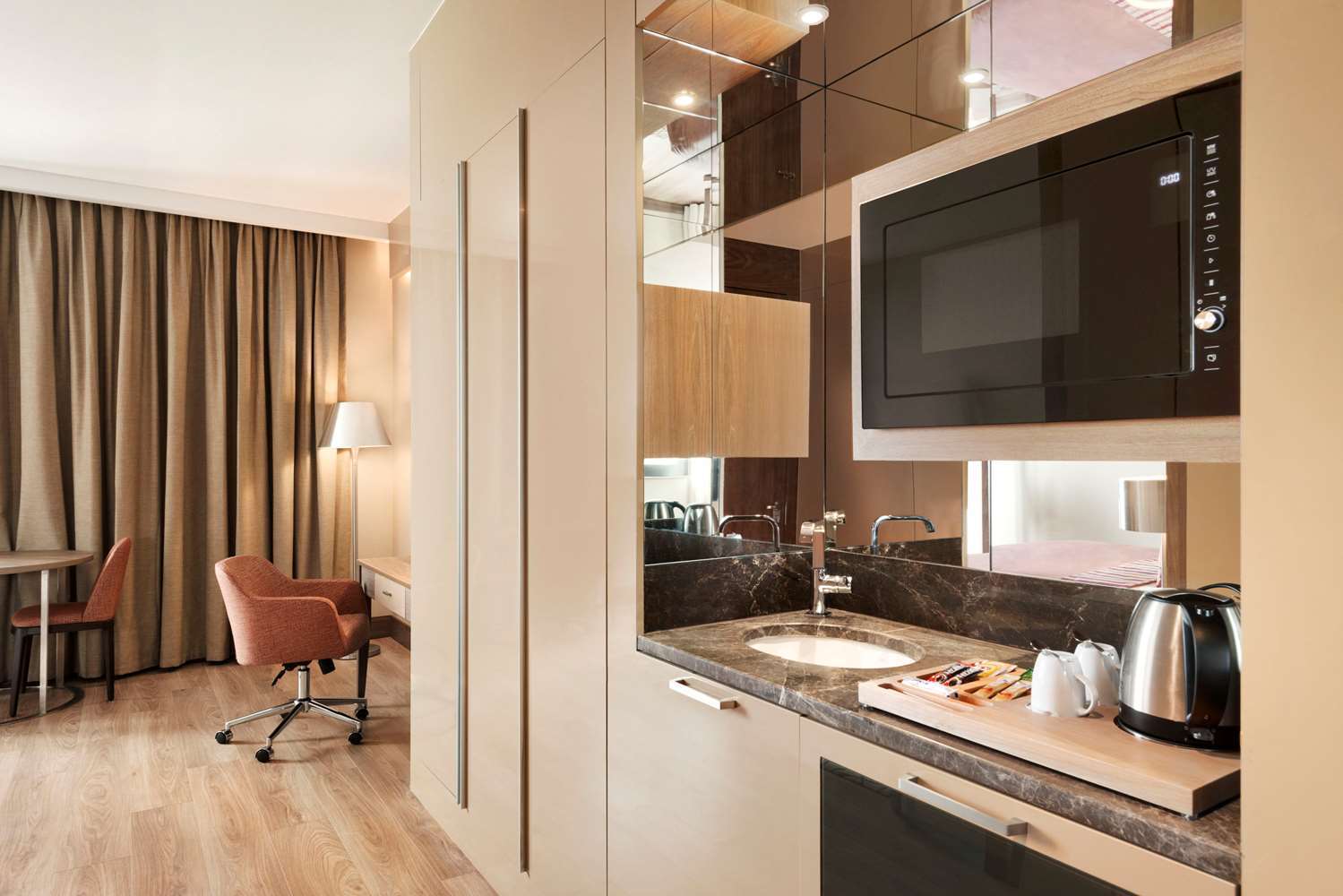 Hawthorn By Wyndham Airport 5* İstanbul