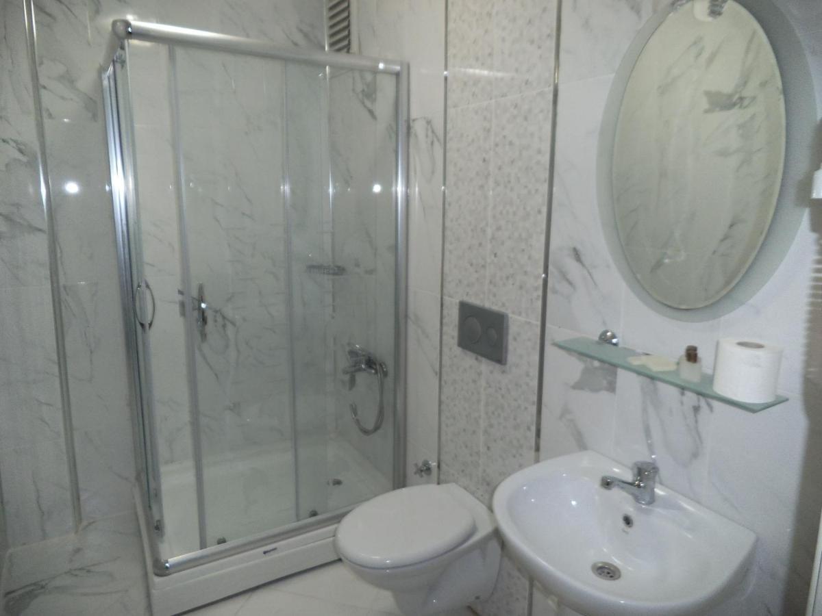 Hotel Grand Oral 3*
