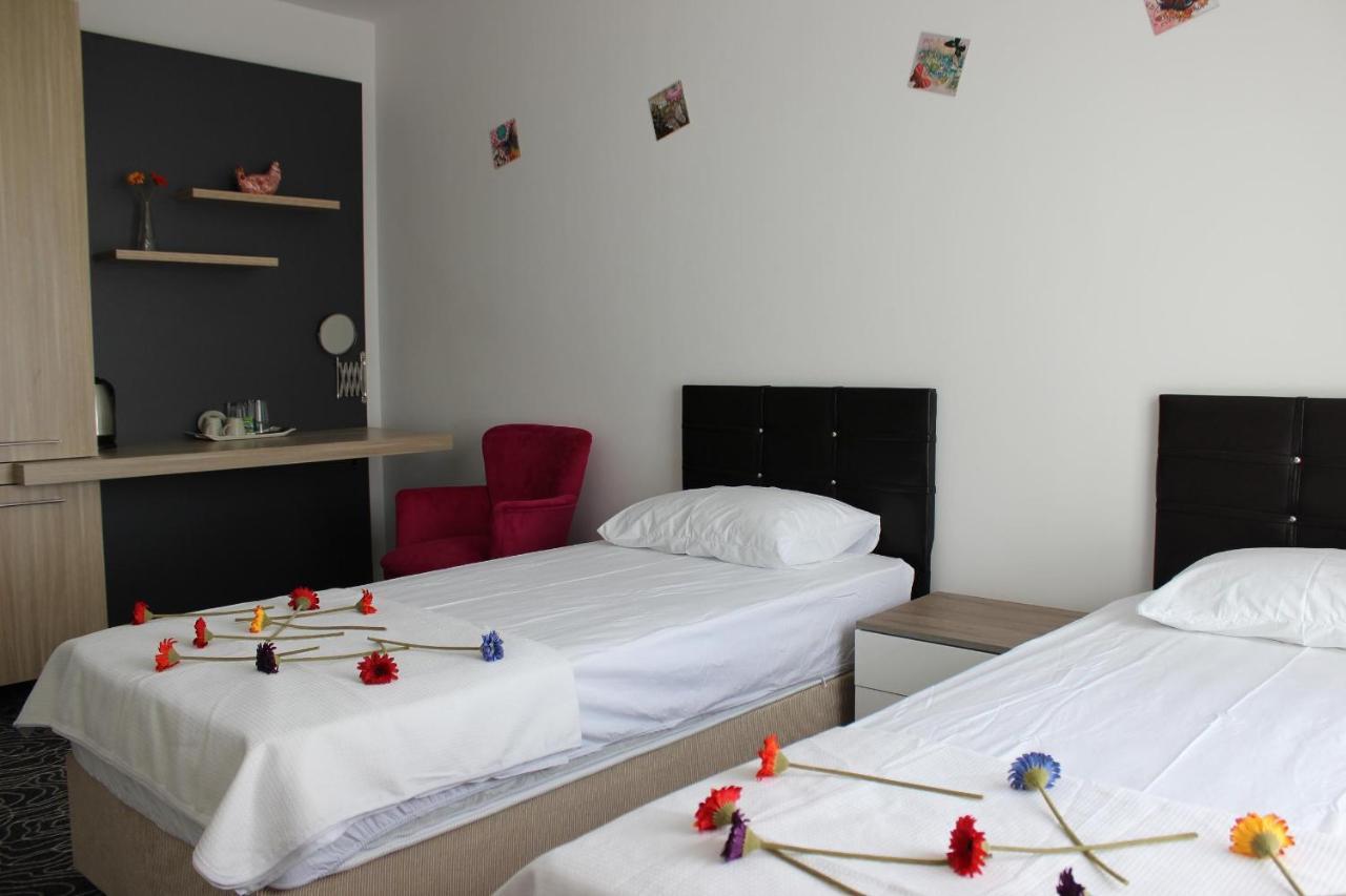 Kat11 Aparthotel