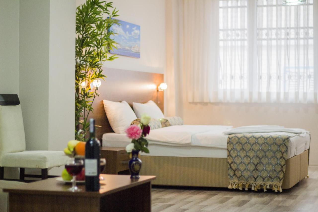 Carina Aparthotel 3*