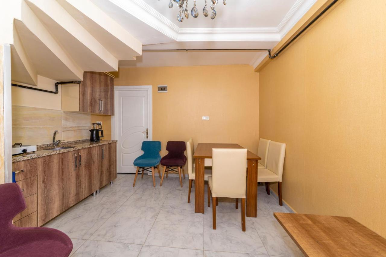 Kumkapi Romanos Homestay