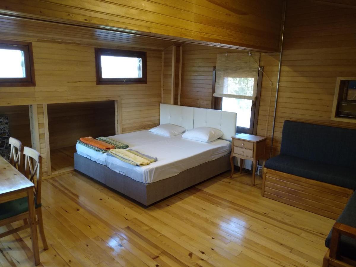 Apartment Retro & Wood