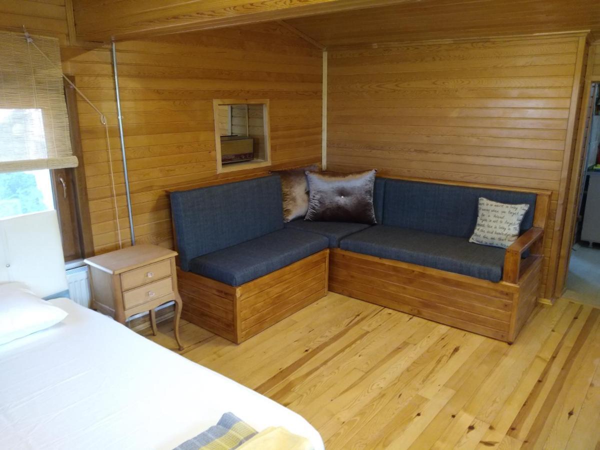 Retro & Wood *