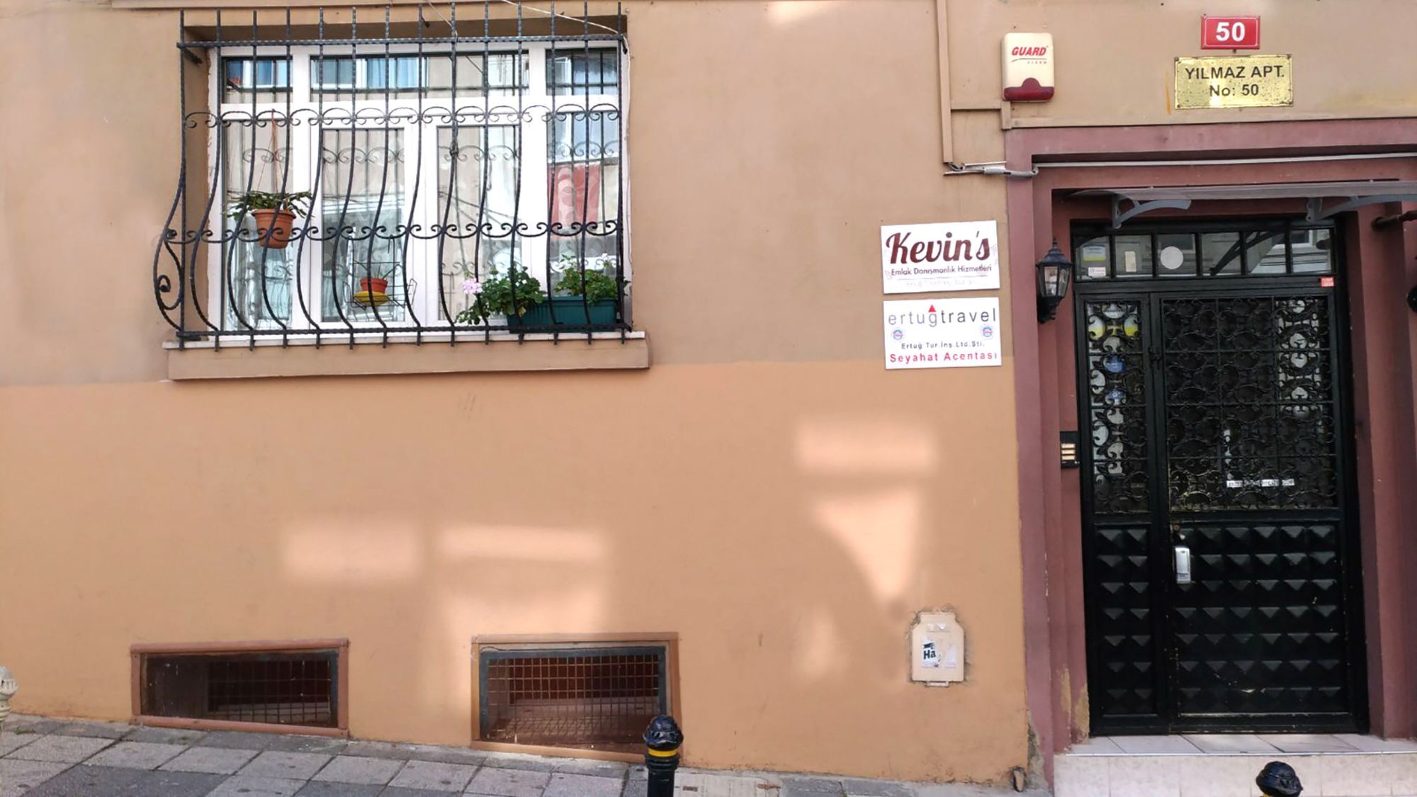 Kevin's Hostel *