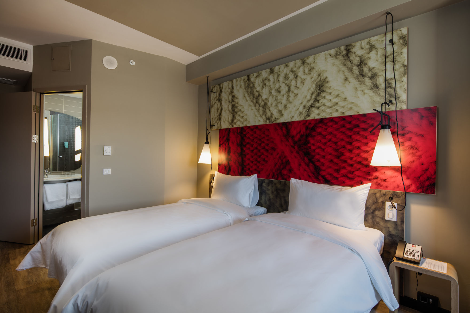Ibis West Hotel 3*