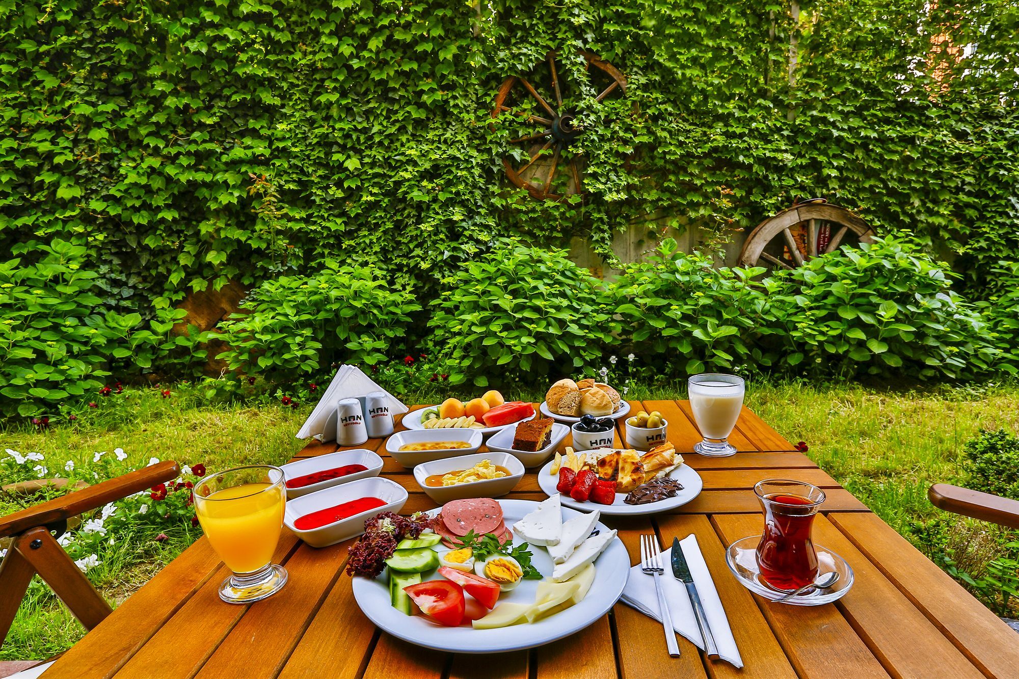 Han Hotel Otel 2*