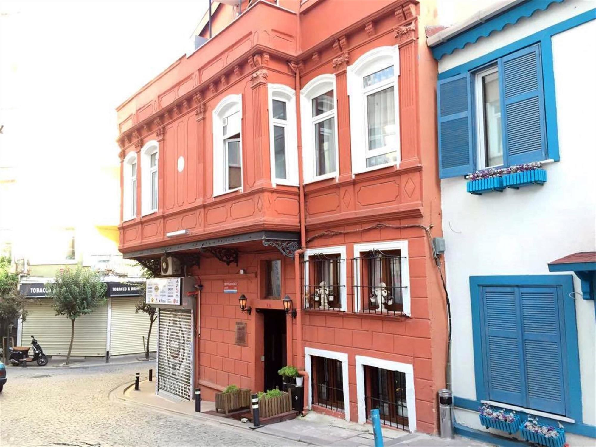 Hot Budget Ortakoy Istanbul