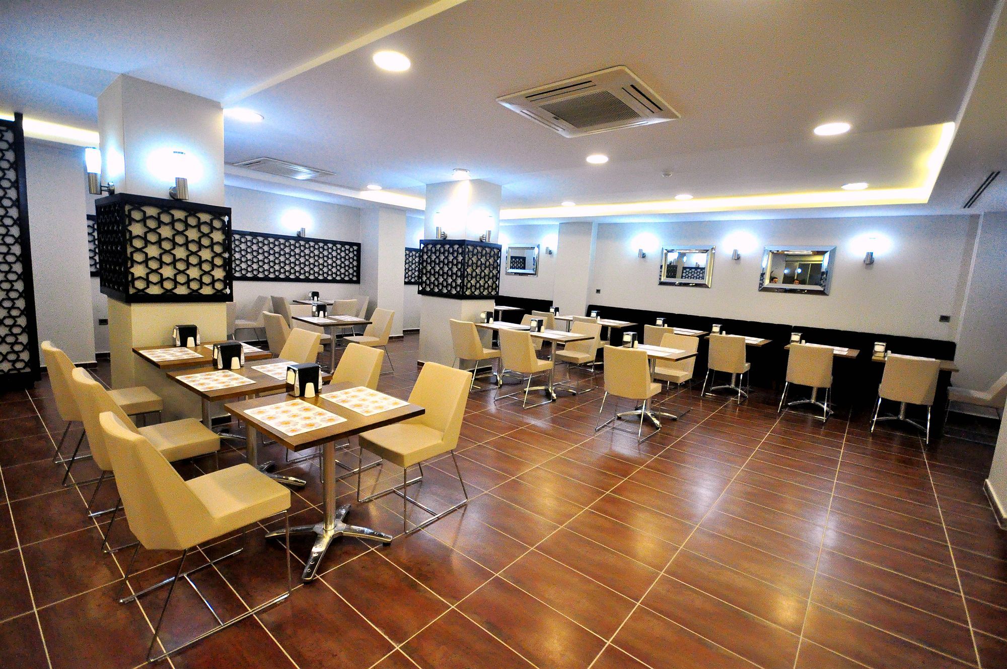 Osaka Airport Hotel Istanbul