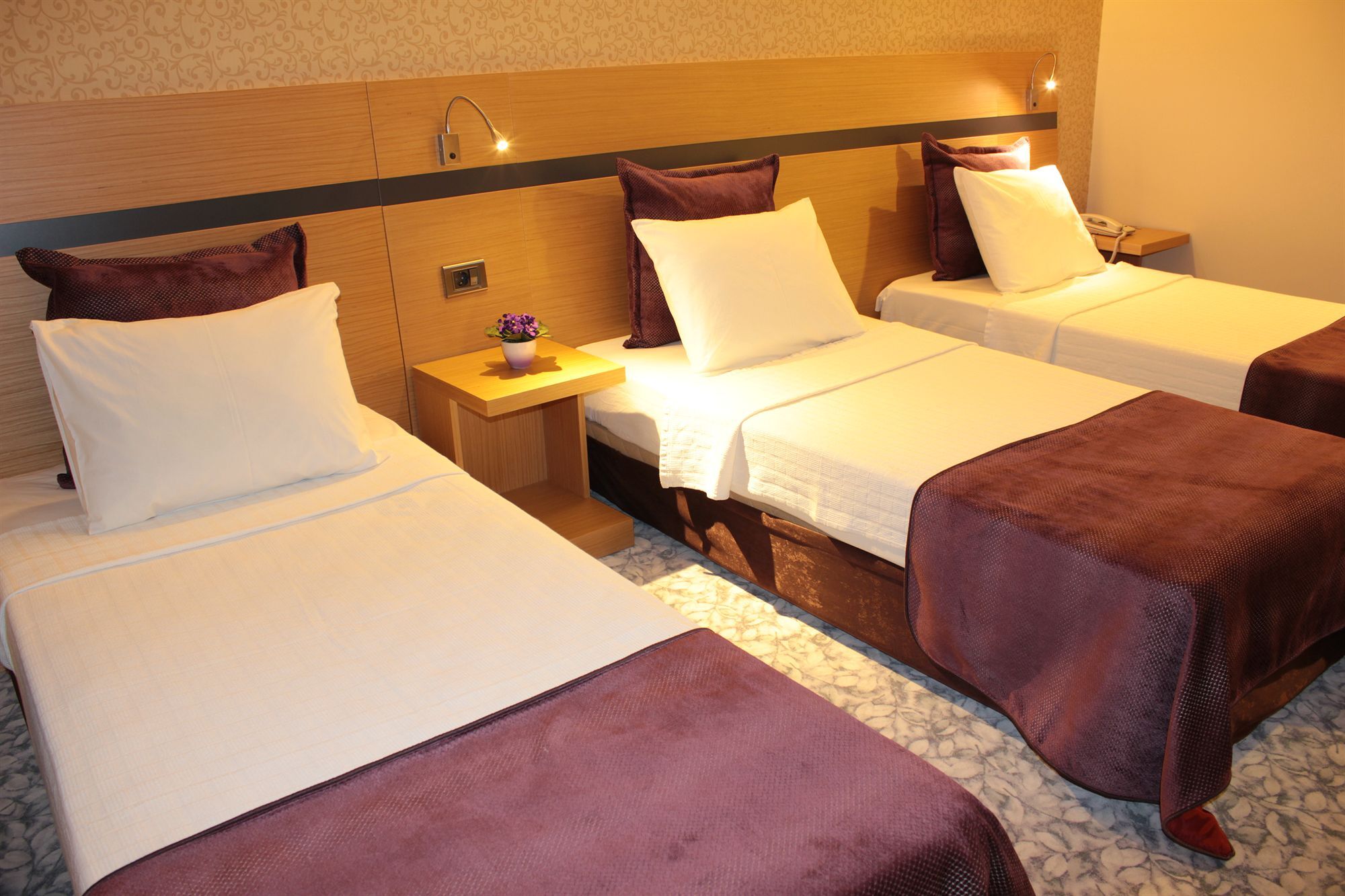 Hotel Osaka Airport 3*