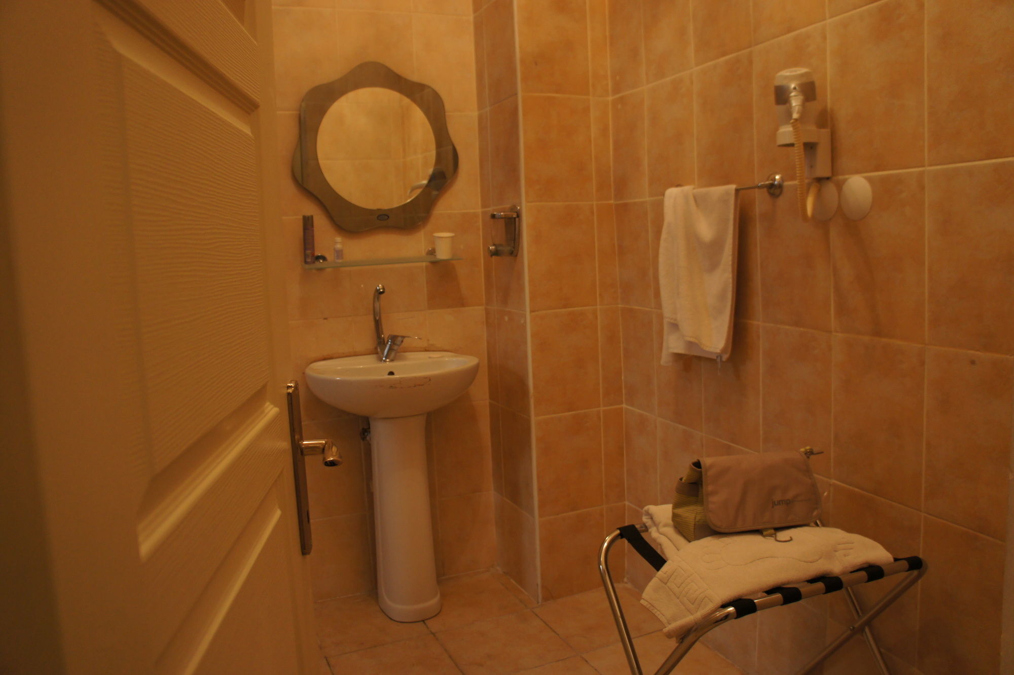 Valeo Hotel 3*