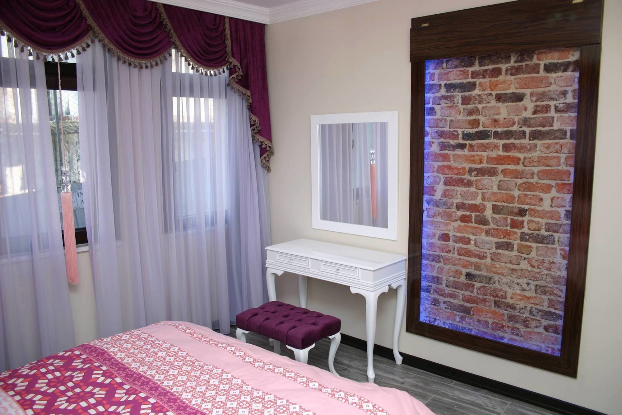 Apart Otel Taksim Cmlm 2*