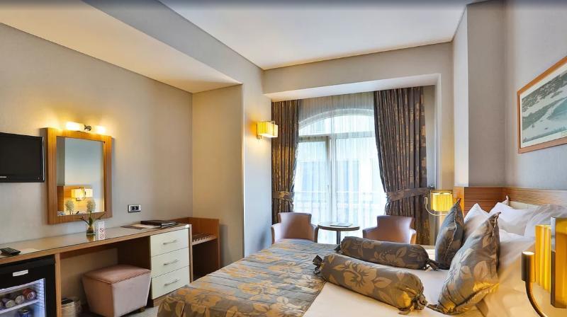 Momento - Special Category Hotel