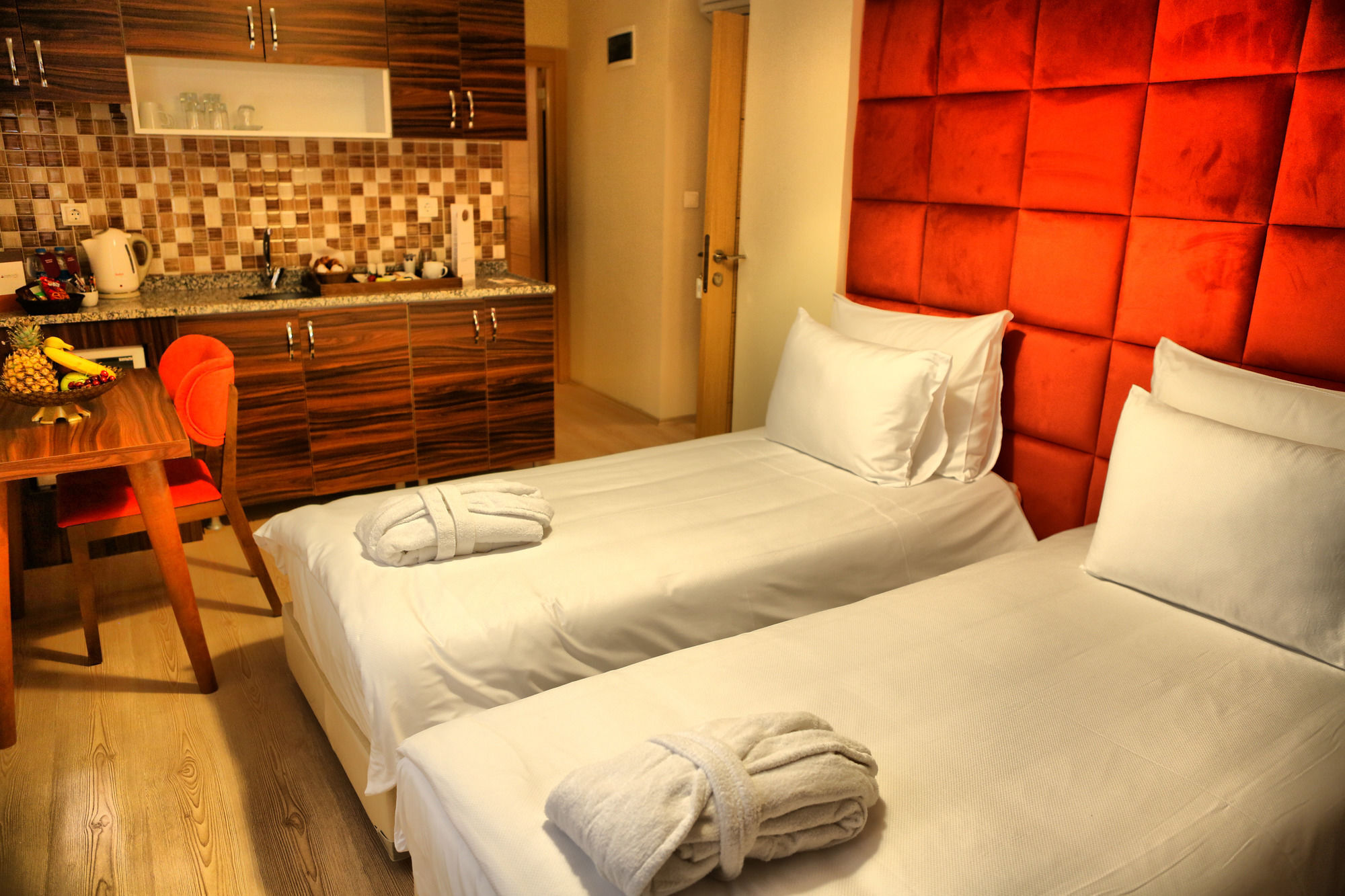 Aparthotel The Corner Palace 2*