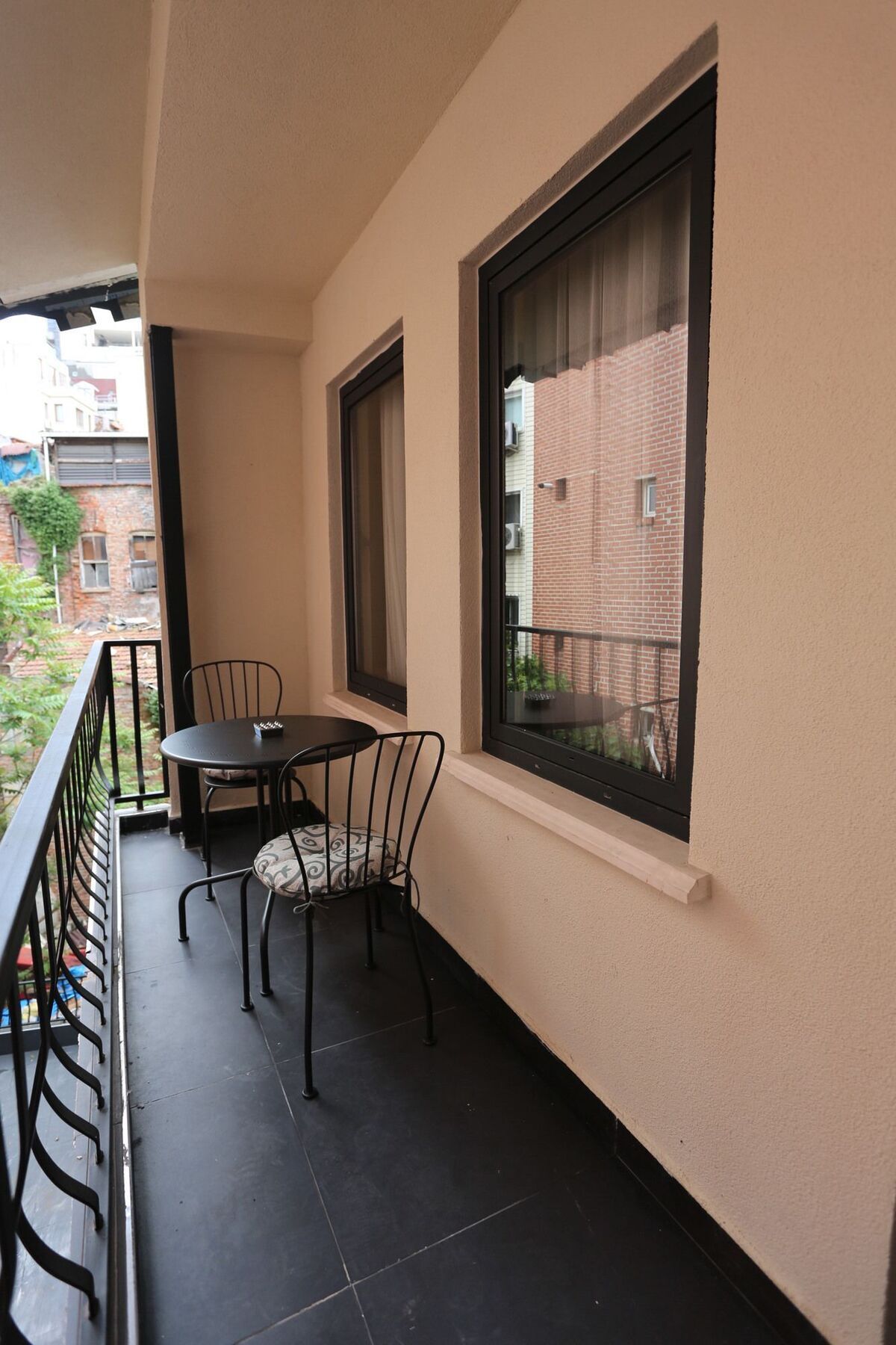 Long Apartment