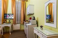 Alhambra Apartment *
