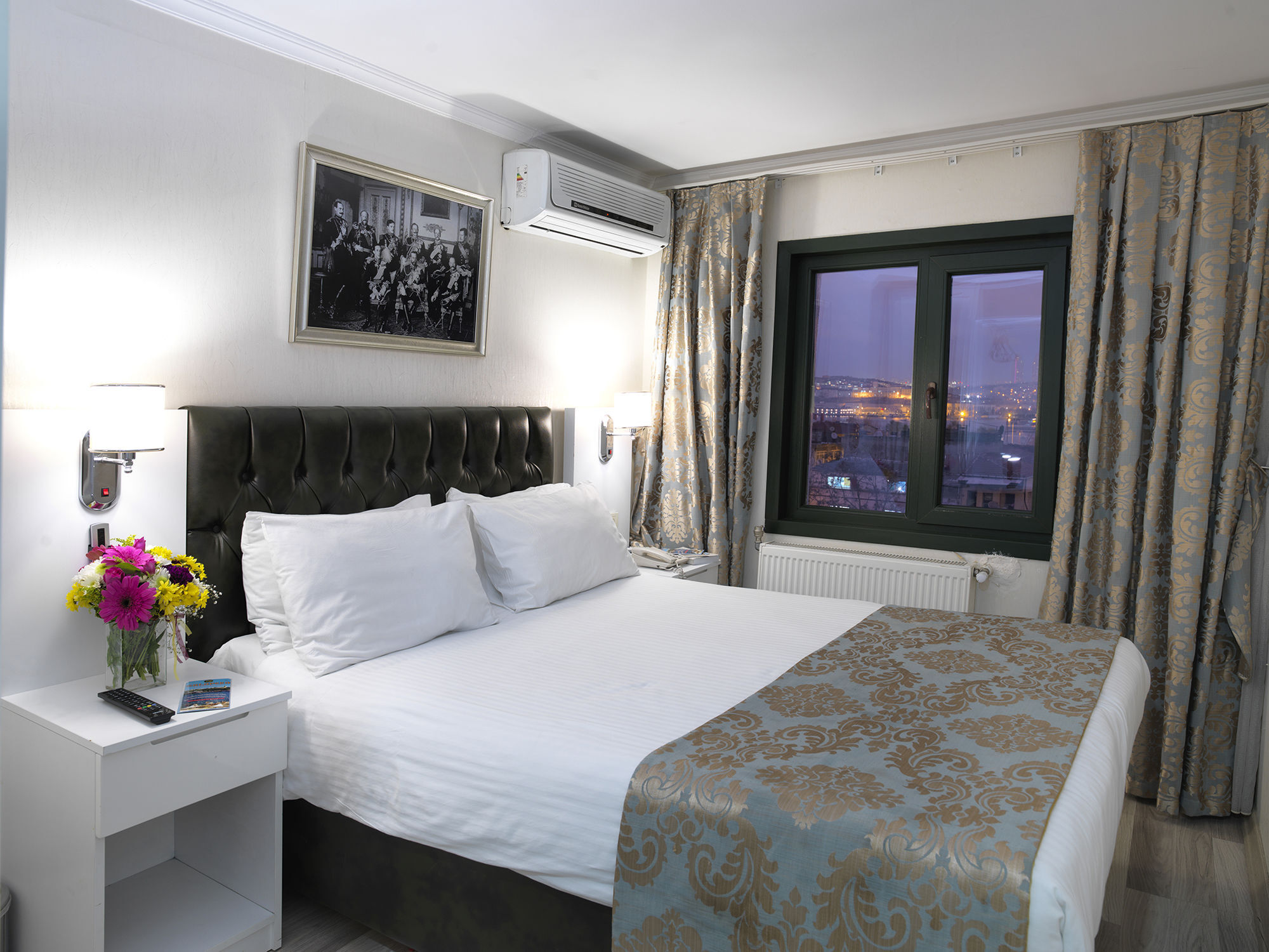 Monarch İstanbul