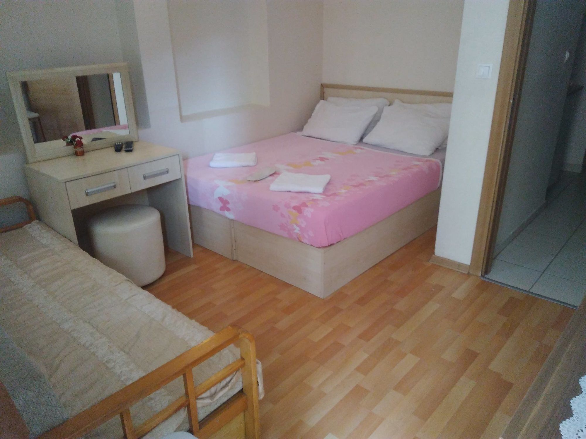Daire Ates Clco House