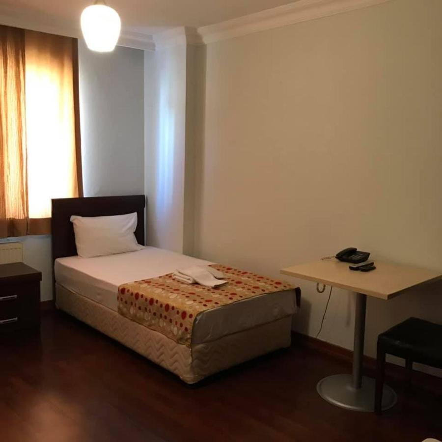 Hotel Kagithane 2*