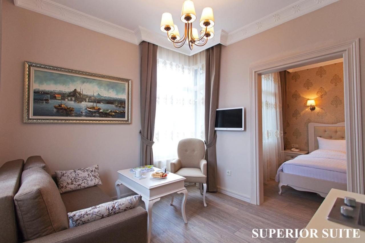 Louis Galata 4*