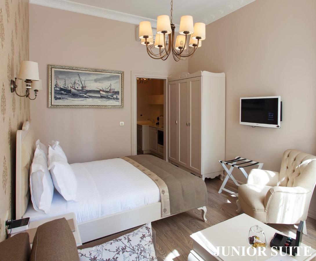 Louis Galata 4*