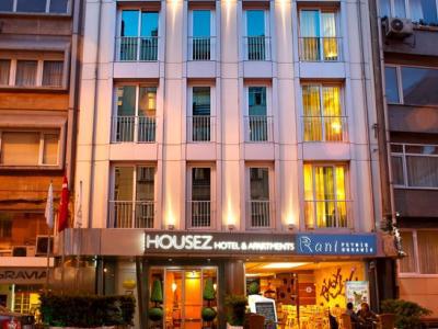 Housez & Special Class Hotel
