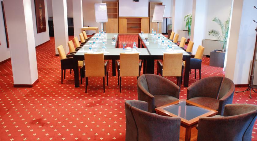 Otel Atakoey Marina 4*