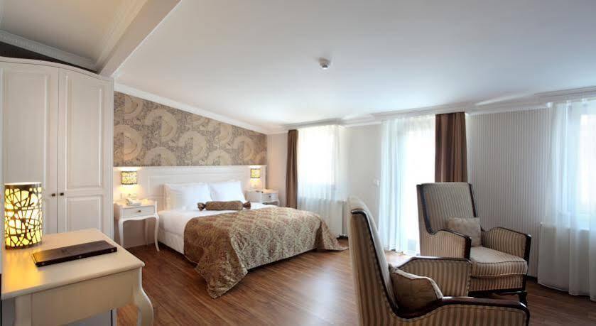 Taksim Pera Orient 4*