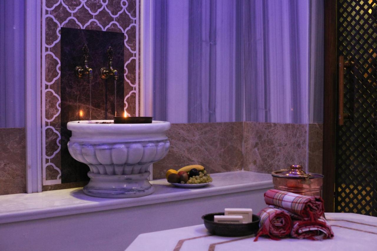 Hotel Pell Palace &