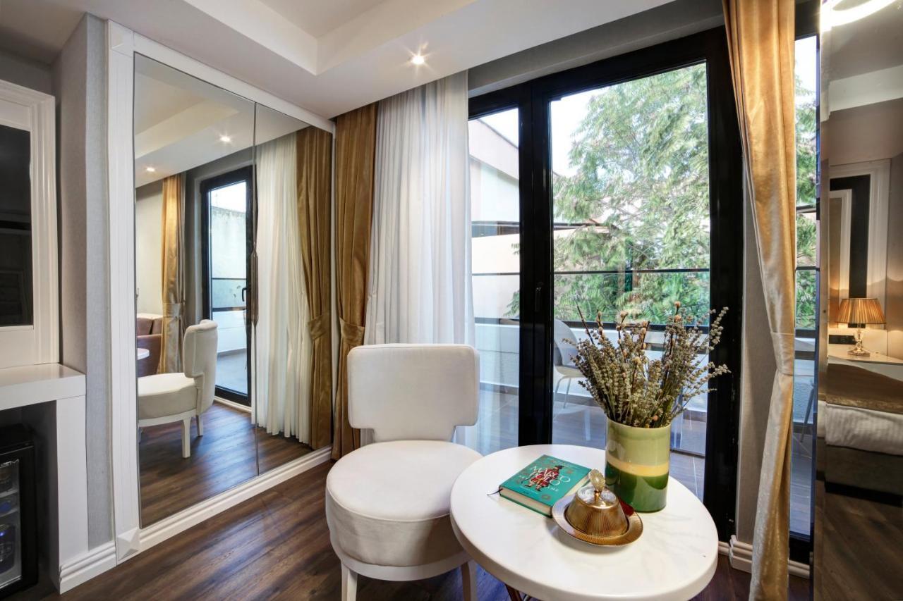 Hotel Pell Palace &