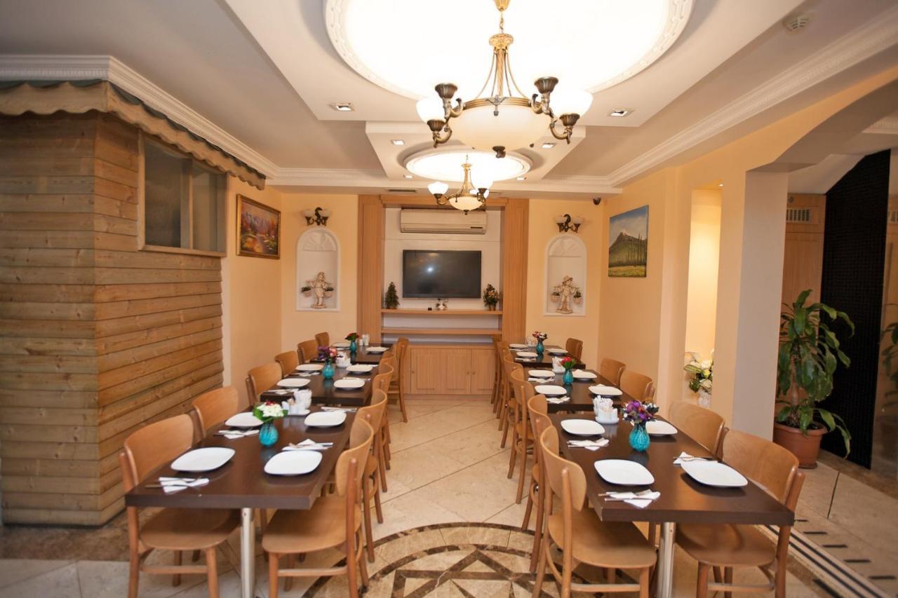 Bulvar Hotel