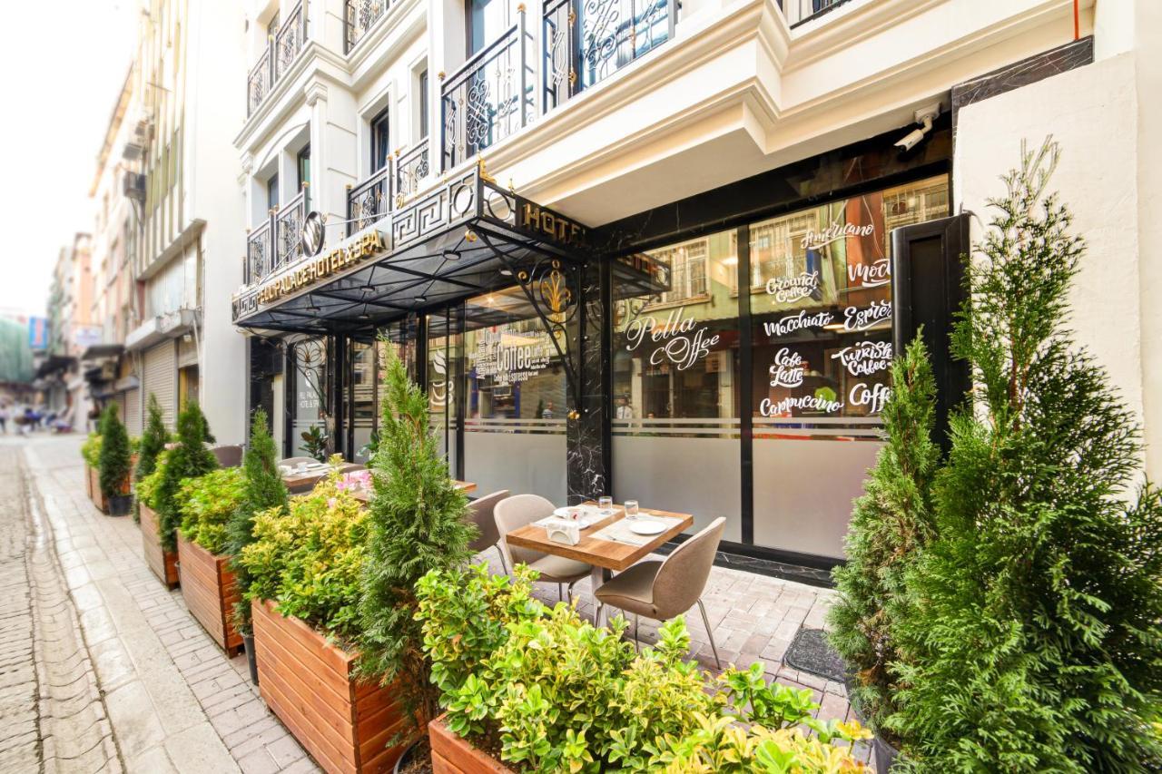 Hotel Pell Palace &