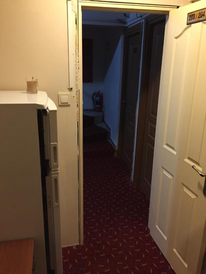 Paris Otel 2*
