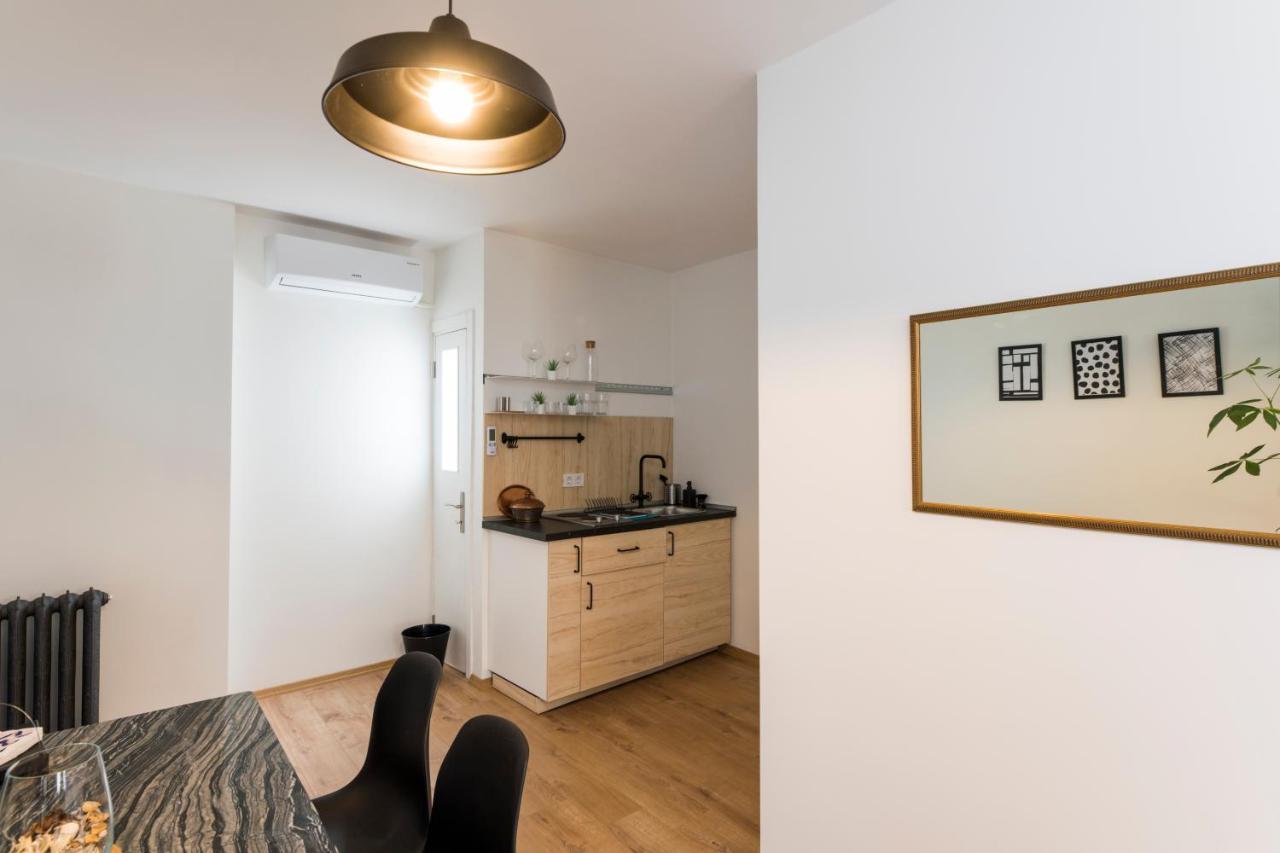 Aparthotel Amalia By Oval