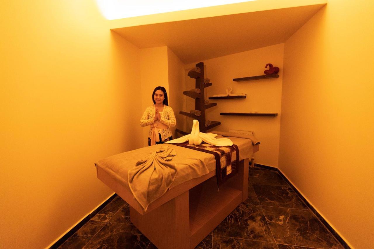 Hotel World Point Besyol