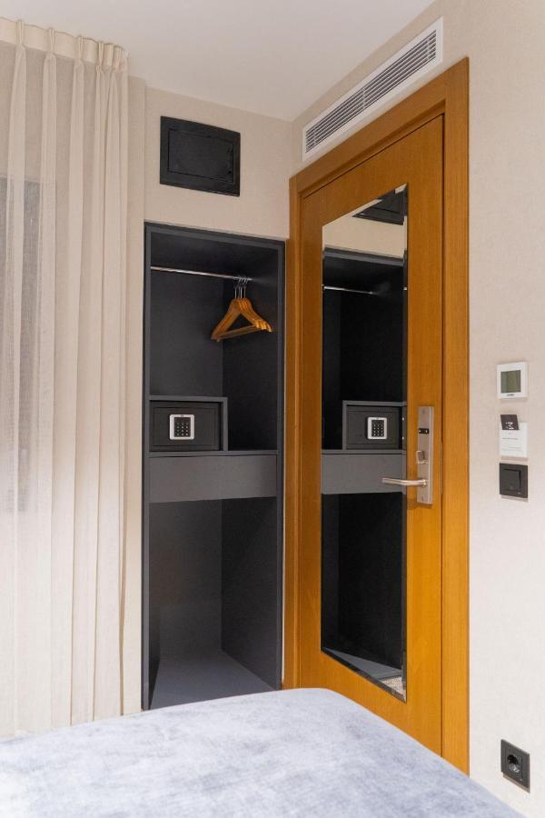 Meg Hotel 2*