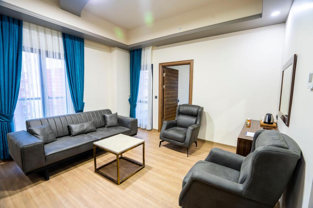 Hotel Mugwort & 4*