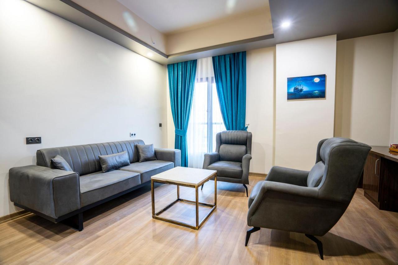 Hotel Mugwort & 4*