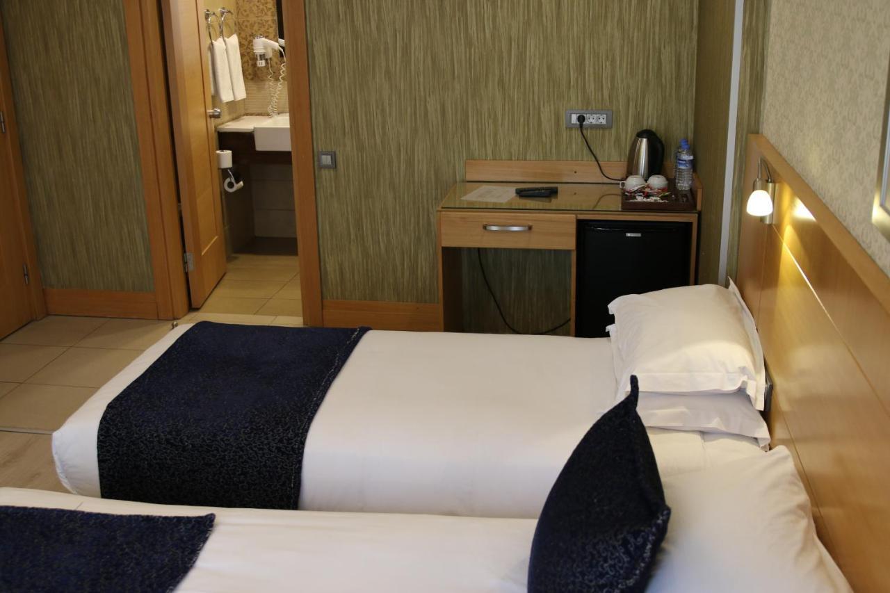 Hotel Emerald 4*
