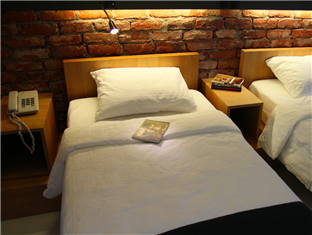 Peradays Hotel