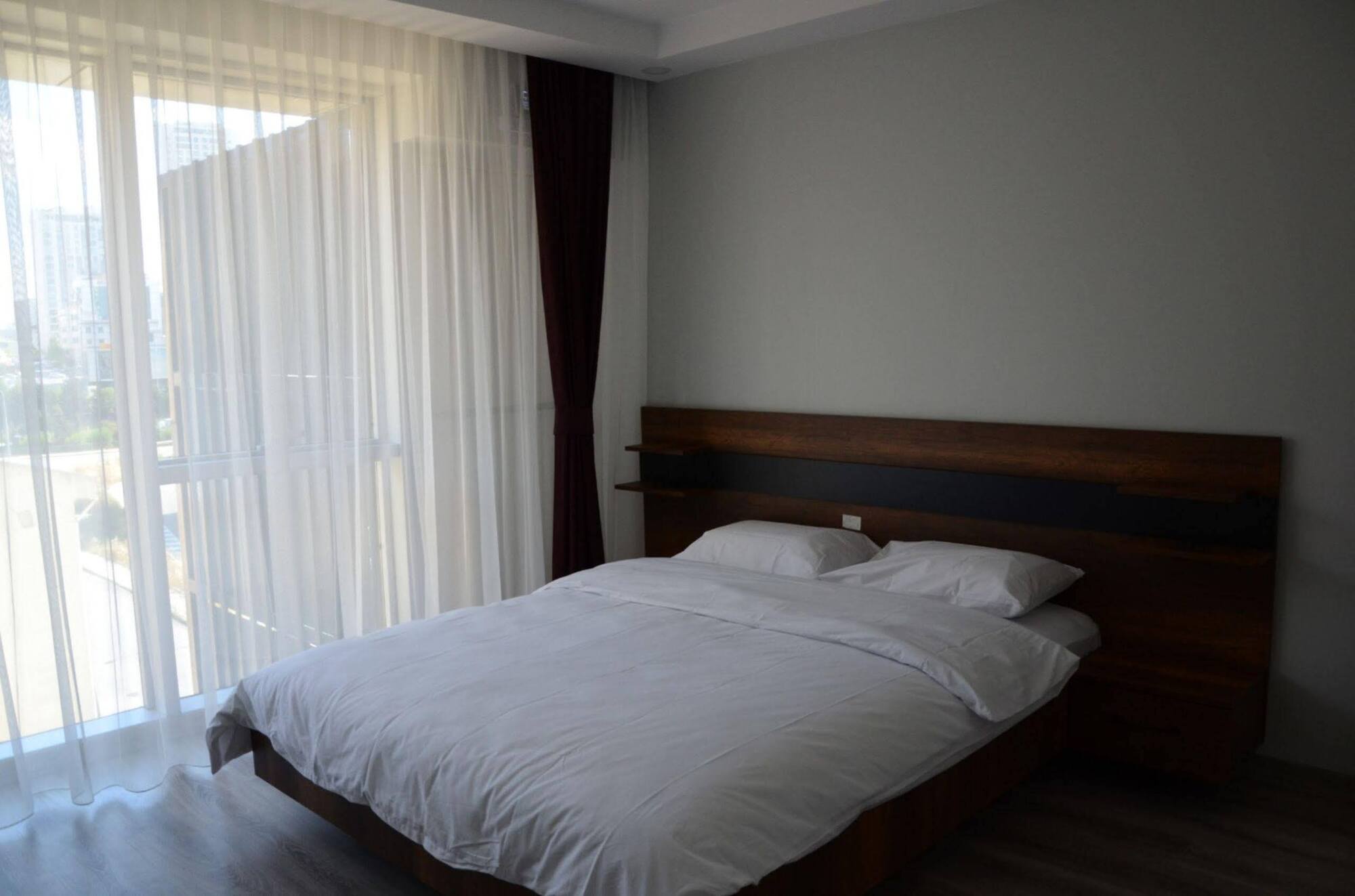 Hotel On4 &