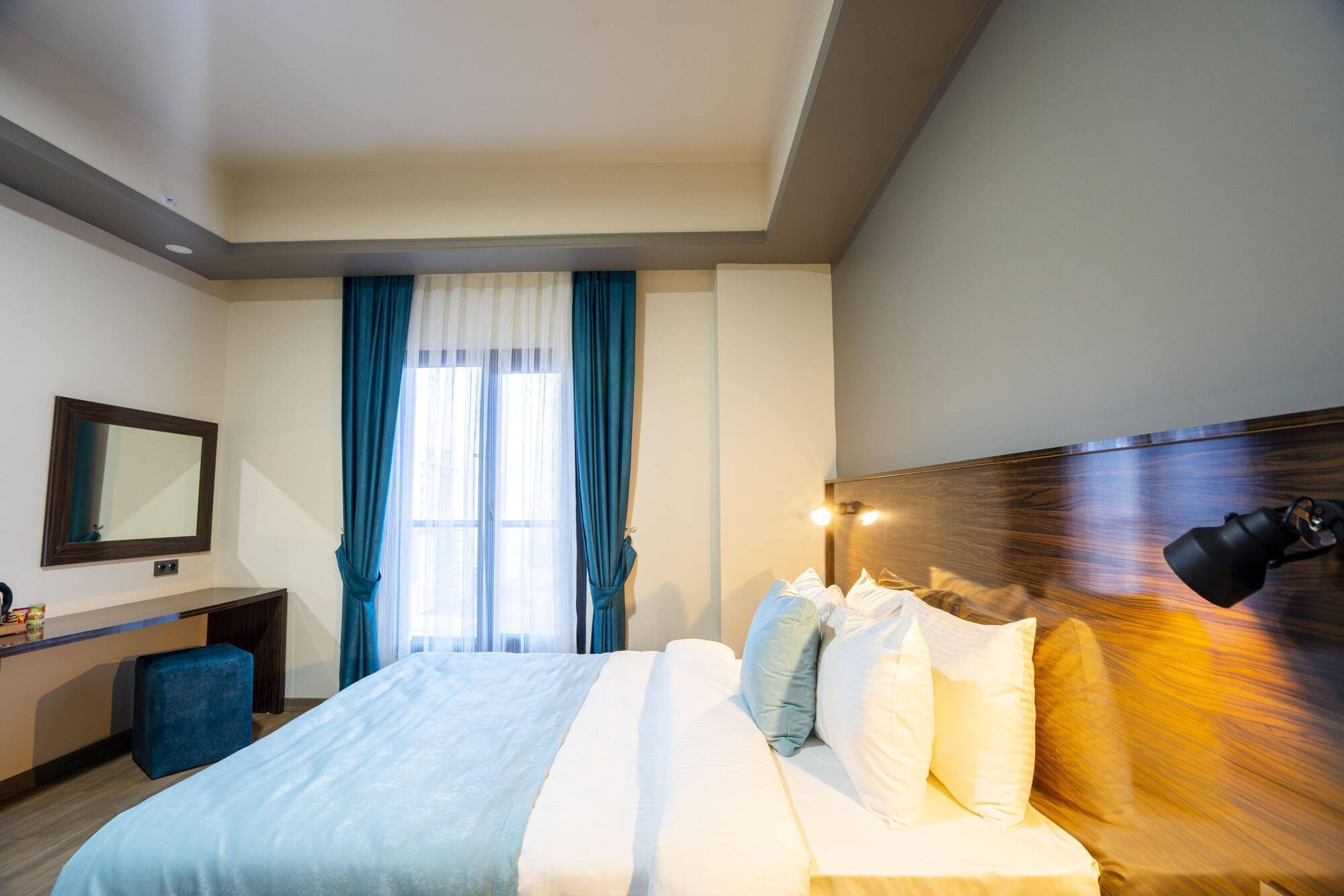 Hotel Mugwort &