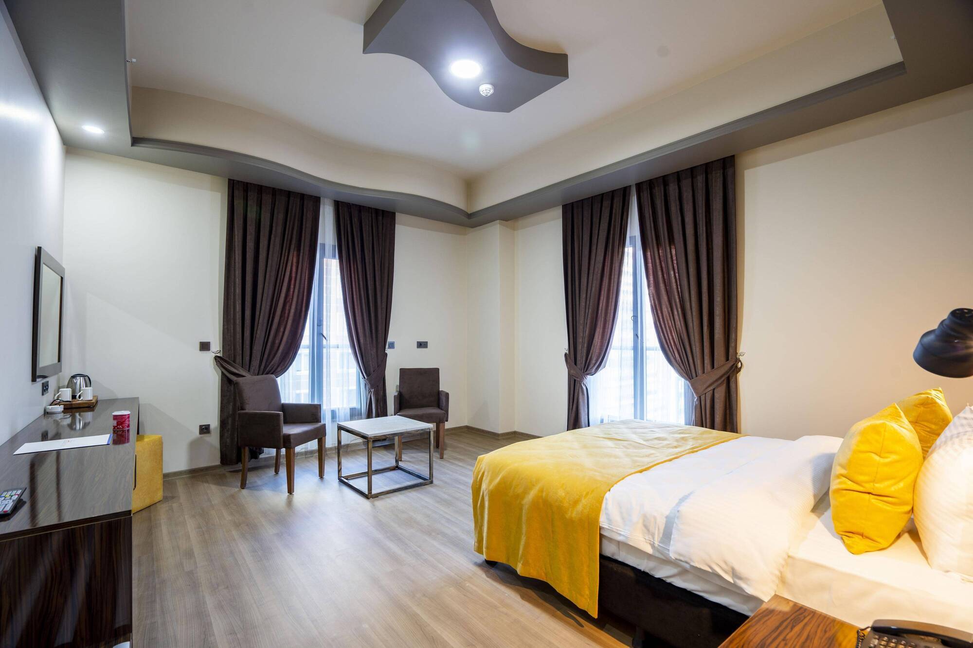 Hotel Mugwort &