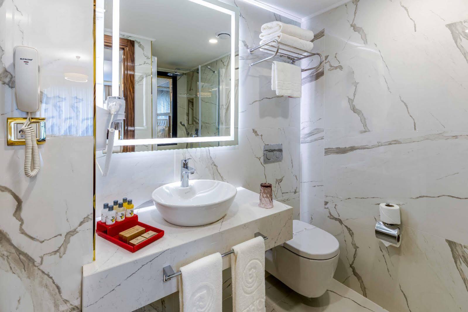 Otel Beethoven Senfoni