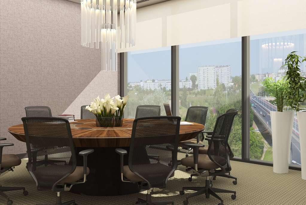 Hotel Tryp By Wyndham Topkapi 4*