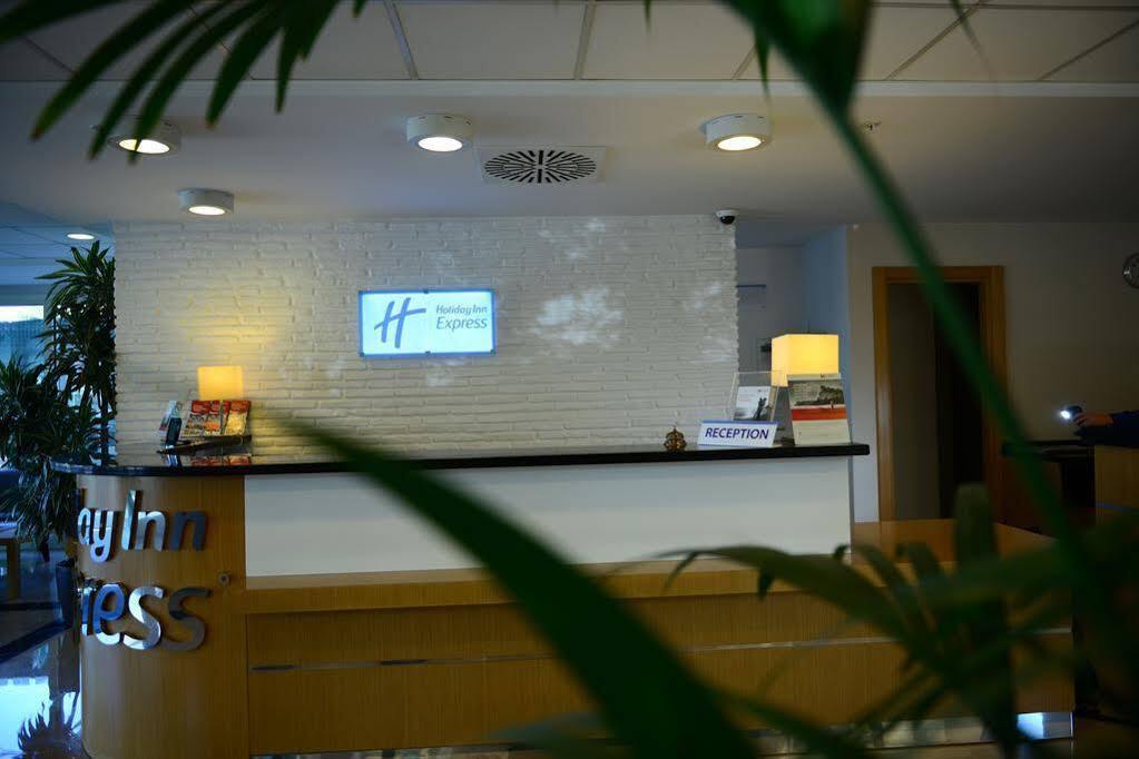 Express Istanbul-altunizade By Ihg Hotel Istanbul
