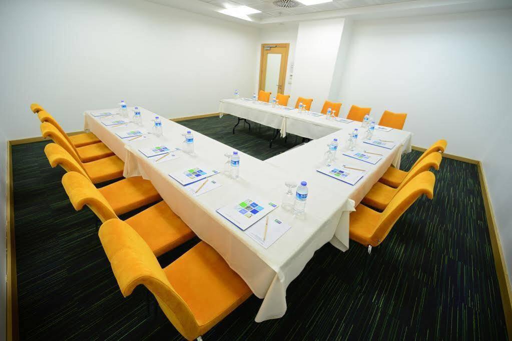 Express Istanbul-altunizade By Ihg