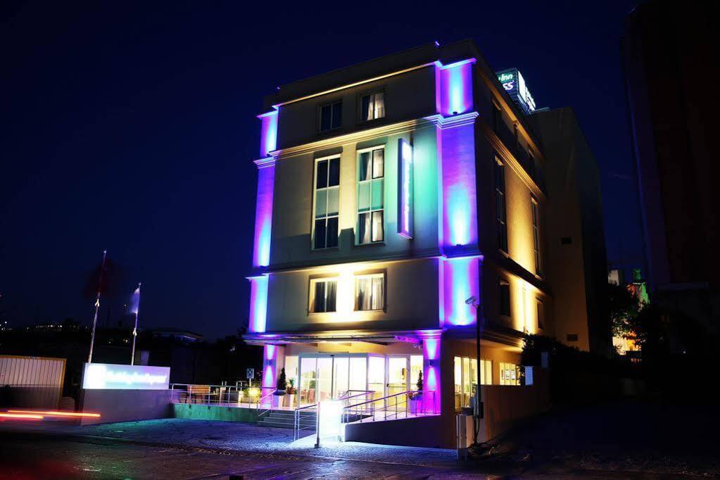 Express Istanbul-altunizade By Ihg Istanbul