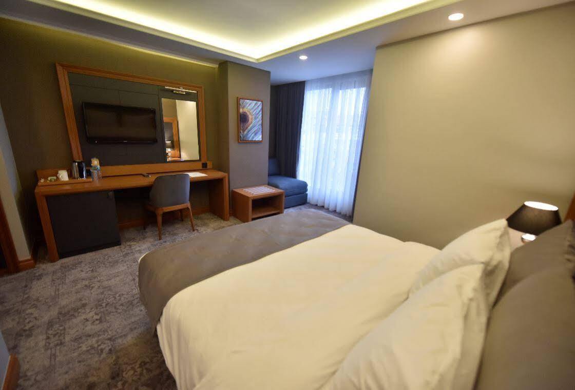 Otel Four Seven 4*