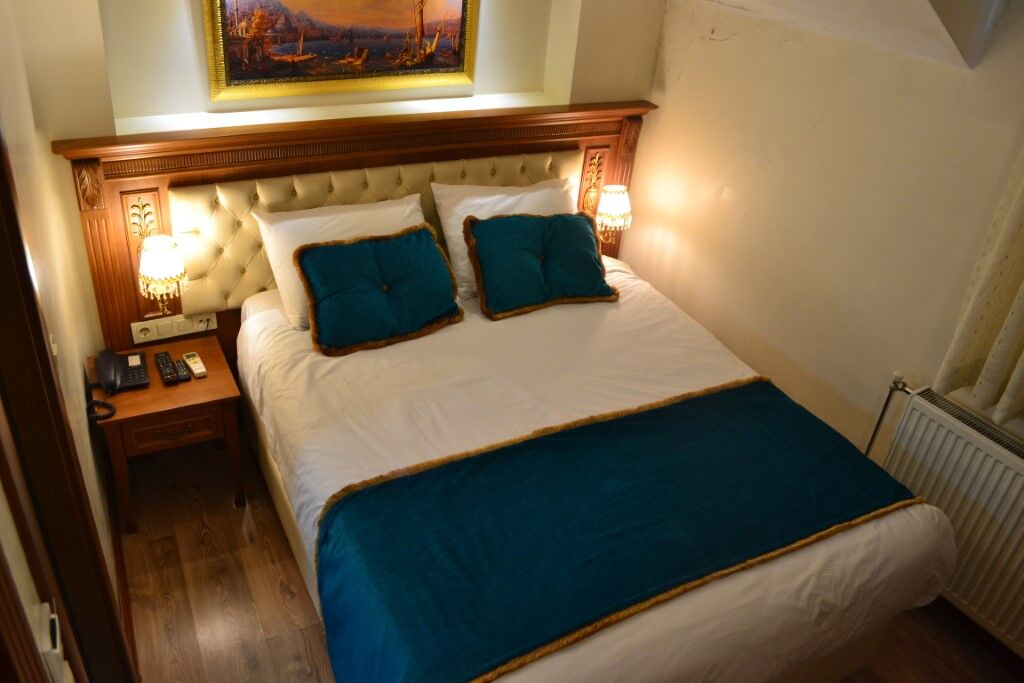 Blue 3*